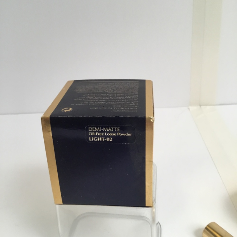 Estée Lauder Demi-Matte oil control loose powder light-02 new - Picture 5 of 8